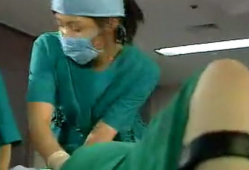 生孩子压肚子视频,跟着视频轻松练习